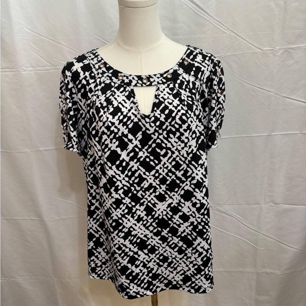 Per Seption Concept Black‎ White Print Blouse Grommet Neck Keyhole Top Size L